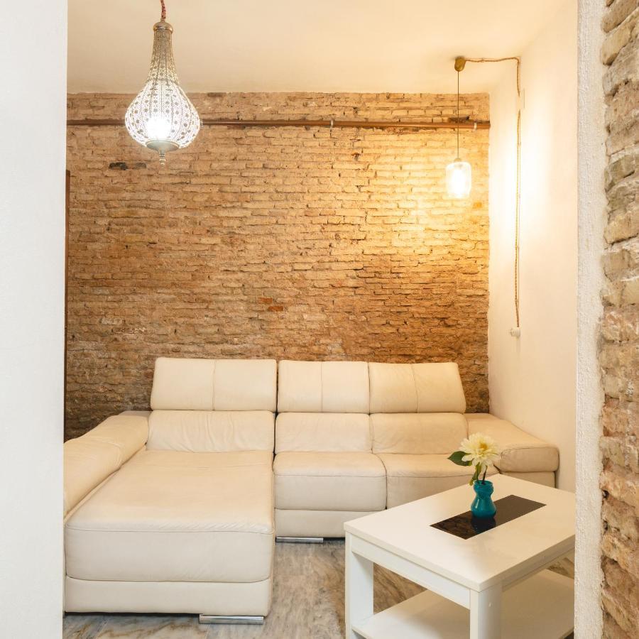 Apartment Seville In Alameda De Hercules San Lorenzo Exterior photo